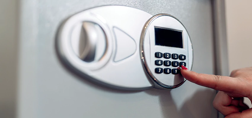 Jewelry Safe Cracking in Lake Los Angeles, California