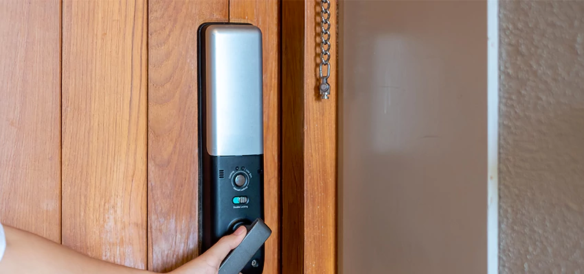 Home Security Electronic Locks Upgrades in Lake Los Angeles, CA